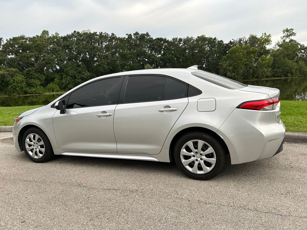 2023 Toyota Corolla LE 3