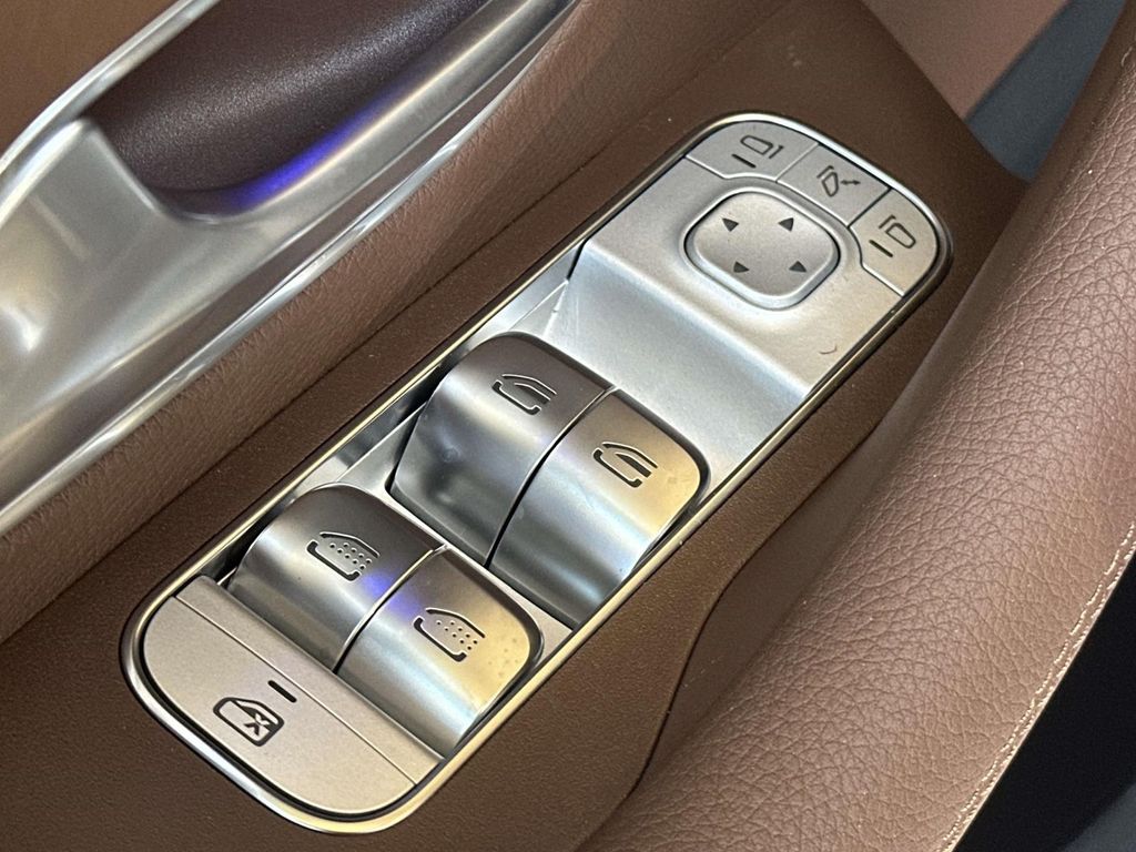 Thumbnail: 2026 Mercedes-Benz GLE - 19