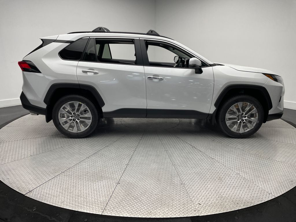 Thumbnail: 2025 Toyota RAV4 - 4