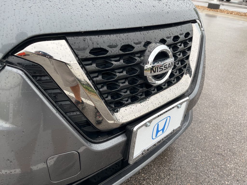 Thumbnail: 2020 Nissan Kicks - 15