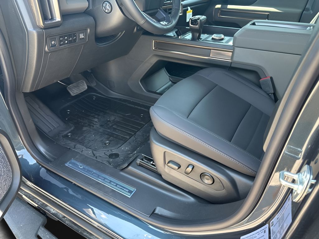 New Car 2025 Gmc Hummer Ev Pickup  2x For Sale Under $100,000 In Austin, Texas