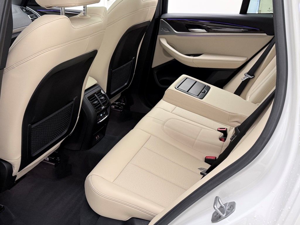 Thumbnail: 2024 BMW X3 - 32