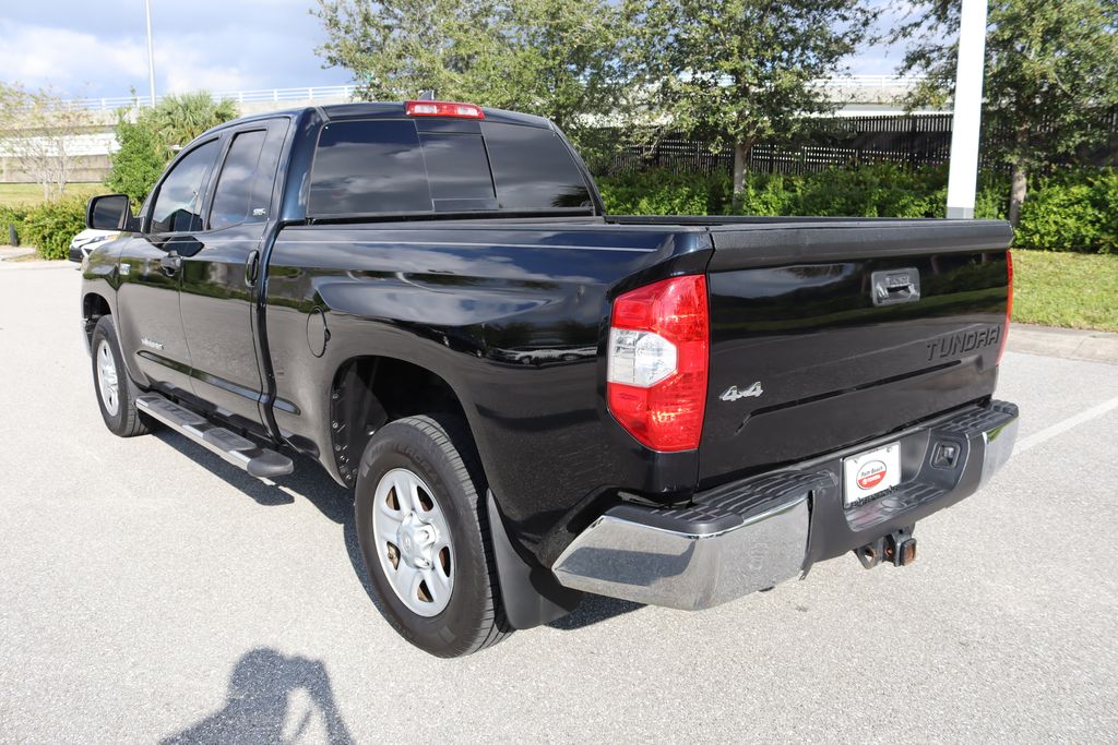 Thumbnail: 2020 Toyota Tundra - 11