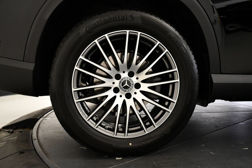 Thumbnail: 2026 Mercedes-Benz GLC - 15