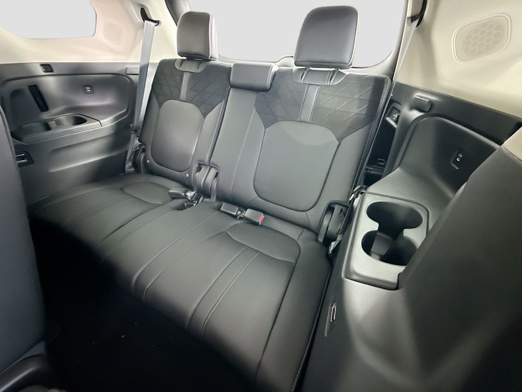 Thumbnail: 2026 Honda Pilot - 24