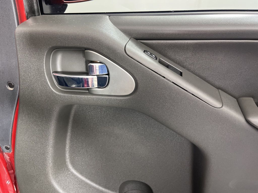 Thumbnail: 2020 Nissan Frontier - 18