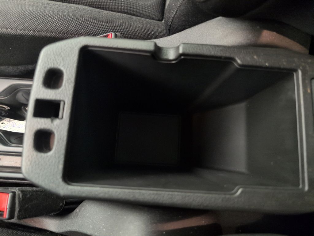 Certified Used 2021 White Jeep Latitude image 38