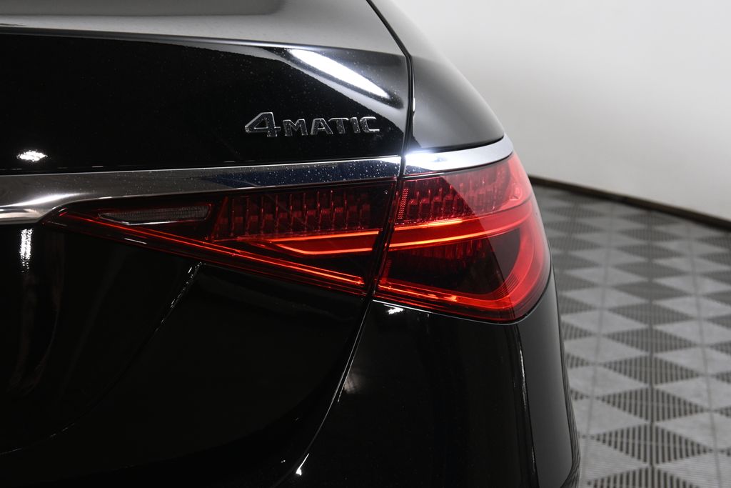 Thumbnail: 2025 Mercedes-Benz S-Class - 13