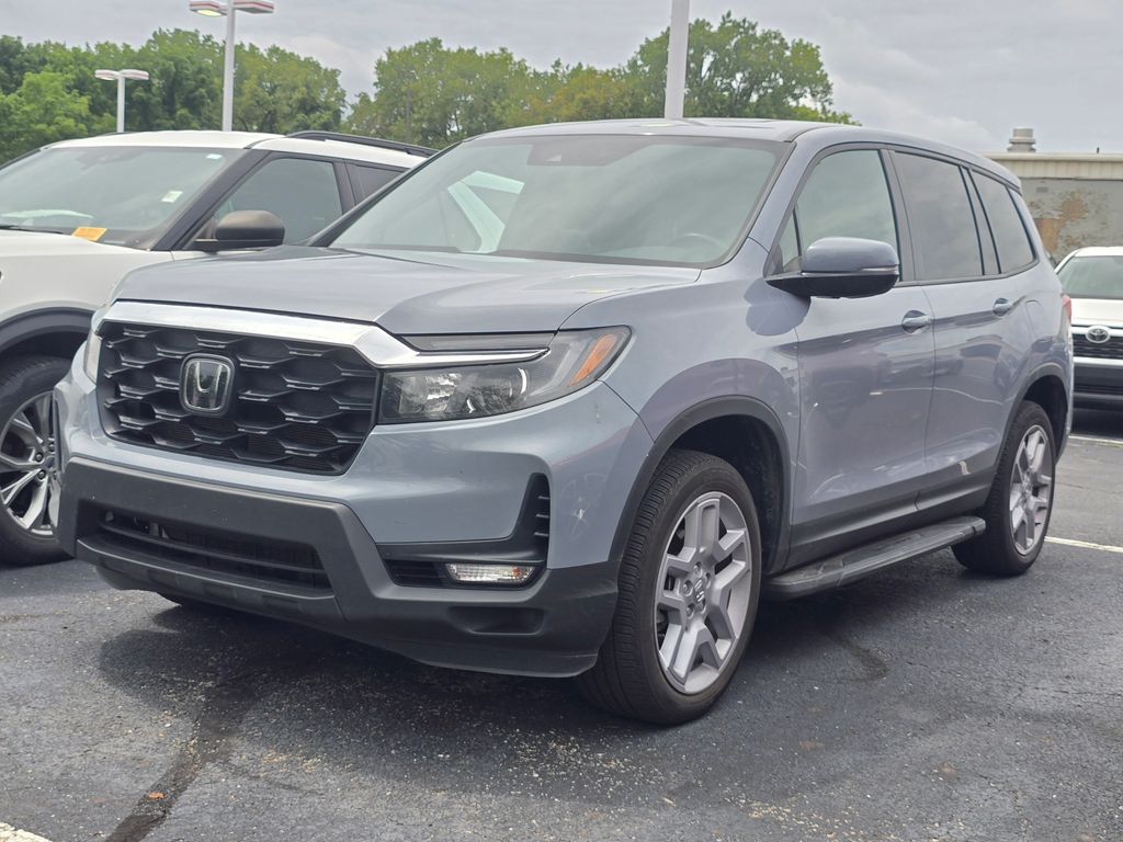 Used 2025 Gray Honda EX-L image 3