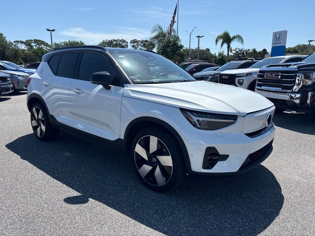 Crystal White 2023 Volvo XC40 Recharge SUV / Crossover All-Wheel Drive 1-Speed Automatic