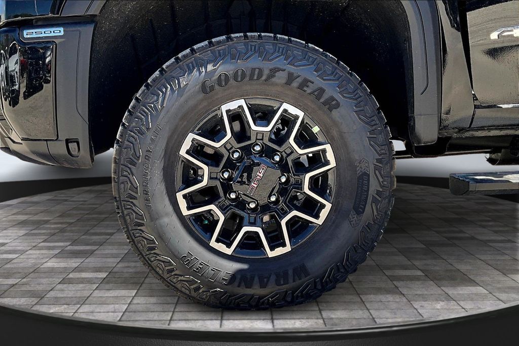 2026 GMC Sierra 2500HD AT4X - 11