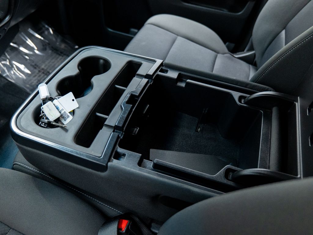2019 White Chevrolet Silverado 2500HD LT 4X4 Truck