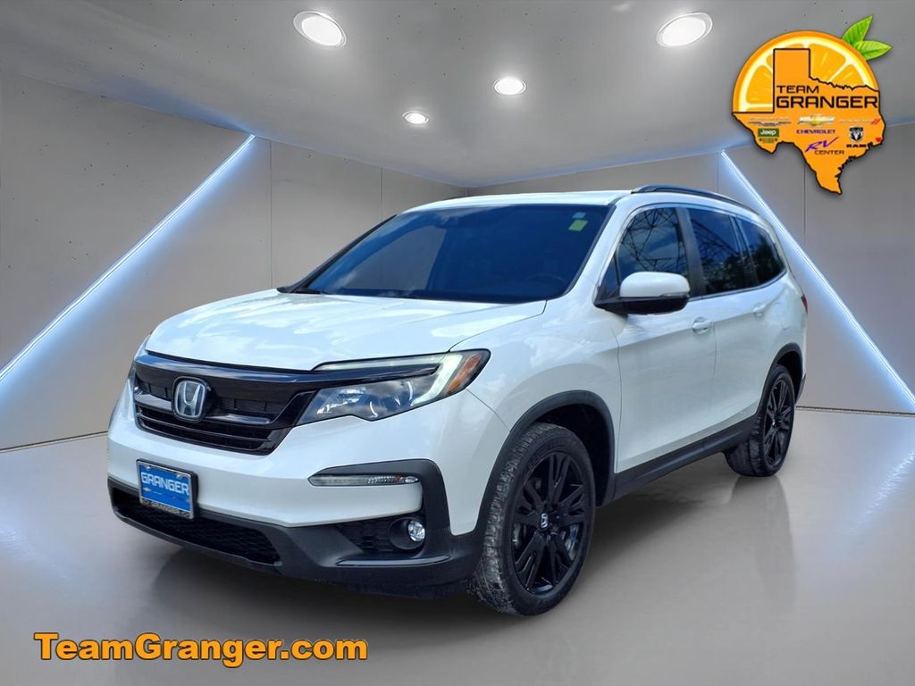 View vehicle photo 3