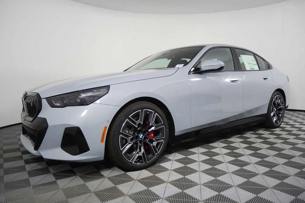Thumbnail: 2026 BMW i5 - 8