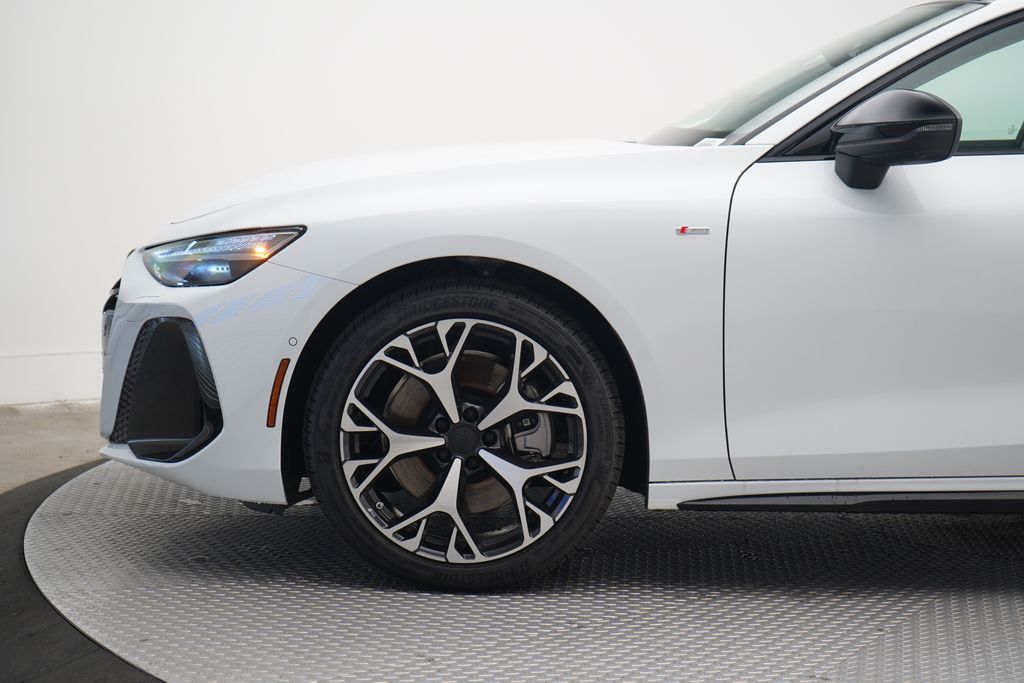 Thumbnail: 2026 Audi A6 - 2