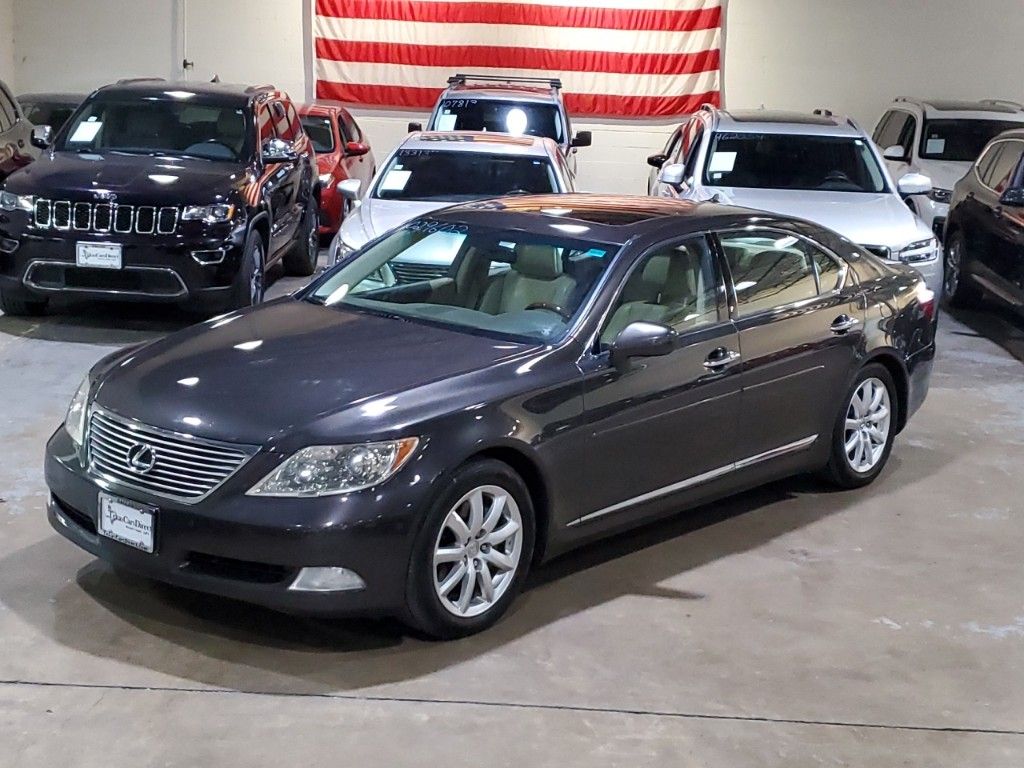 2008 Lexus LS 460 L 38