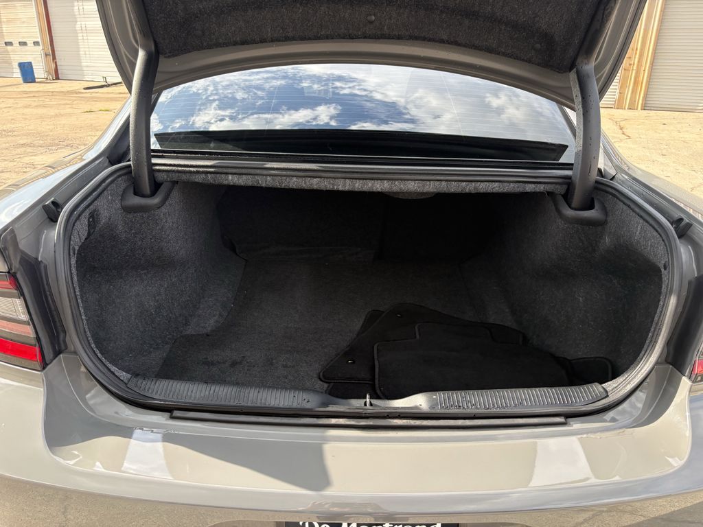 Used 2023 Destroyer Gray Clearcoat Dodge R/T Scat Pack image 26