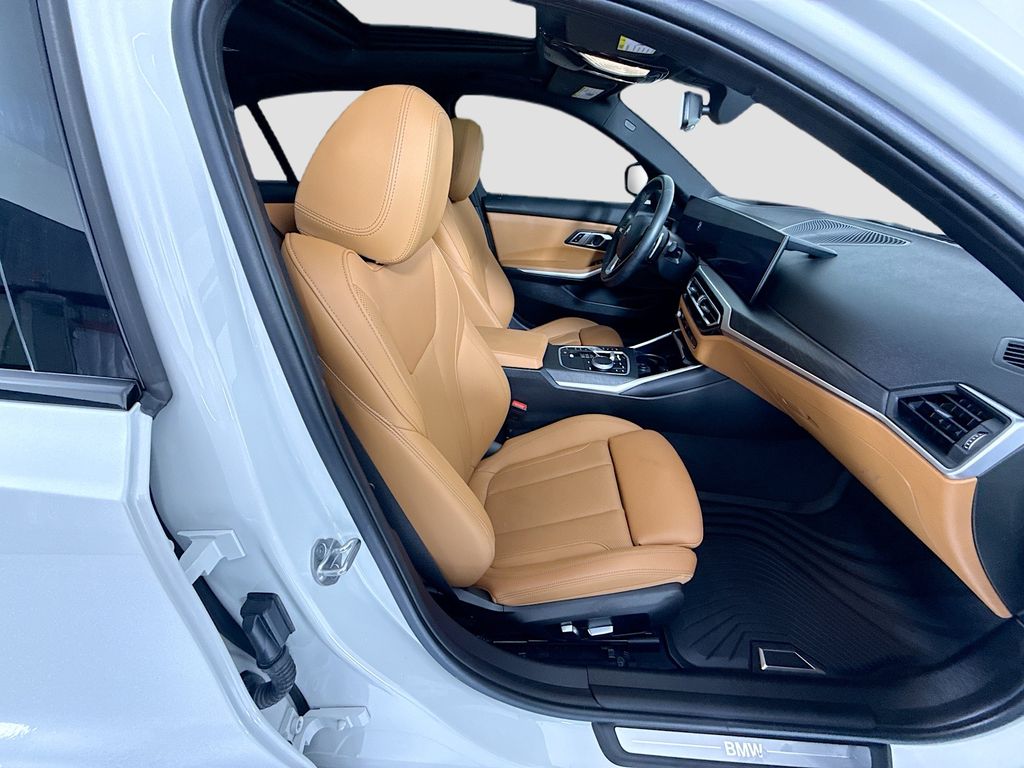 Thumbnail: 2023 BMW 3 Series - 20