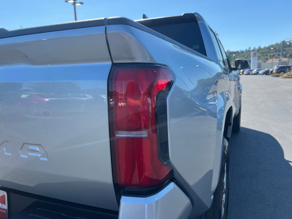 2025 Toyota Tacoma SR5 Double Cab photo 26