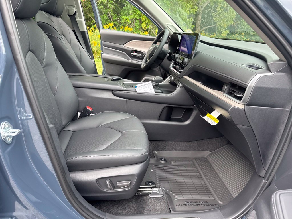 New 2026 Toyota Grand Highlander SUV