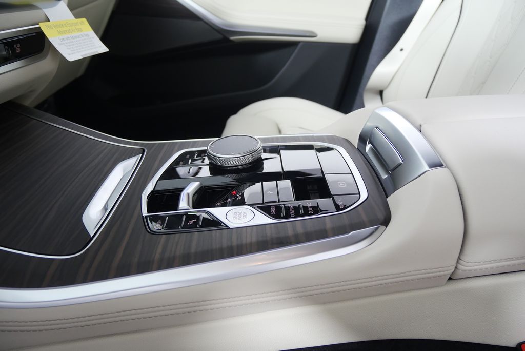 Thumbnail: 2026 BMW X5 - 22