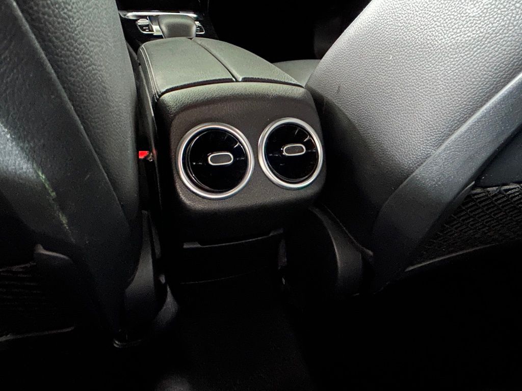 Used 2020 Cosmos Black Metallic Mercedes-Benz A 220 image 43