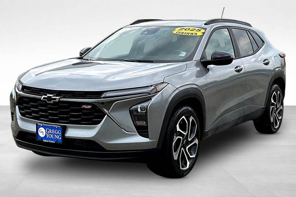 Sterling Gray Metallic 2025 Chevrolet Trax SUV / Crossover Front-Wheel Drive 6-Speed Automatic