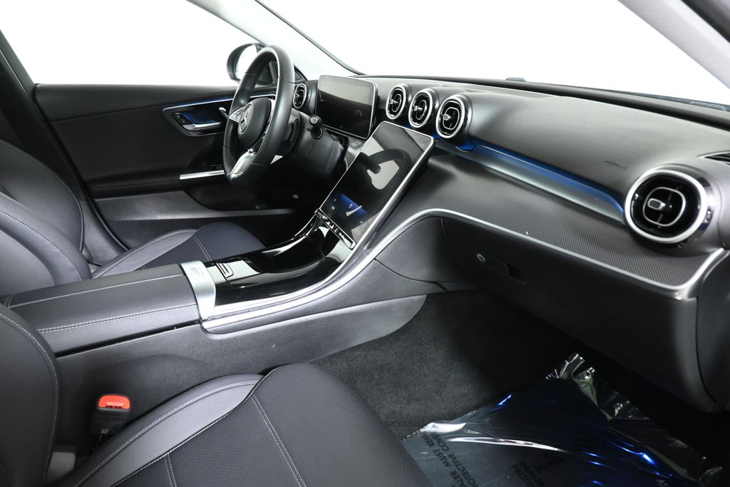 Thumbnail: 2025 Mercedes-Benz C-Class - 25