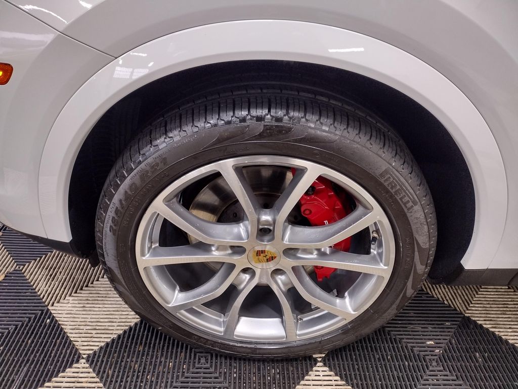 2019 Porsche Cayenne S