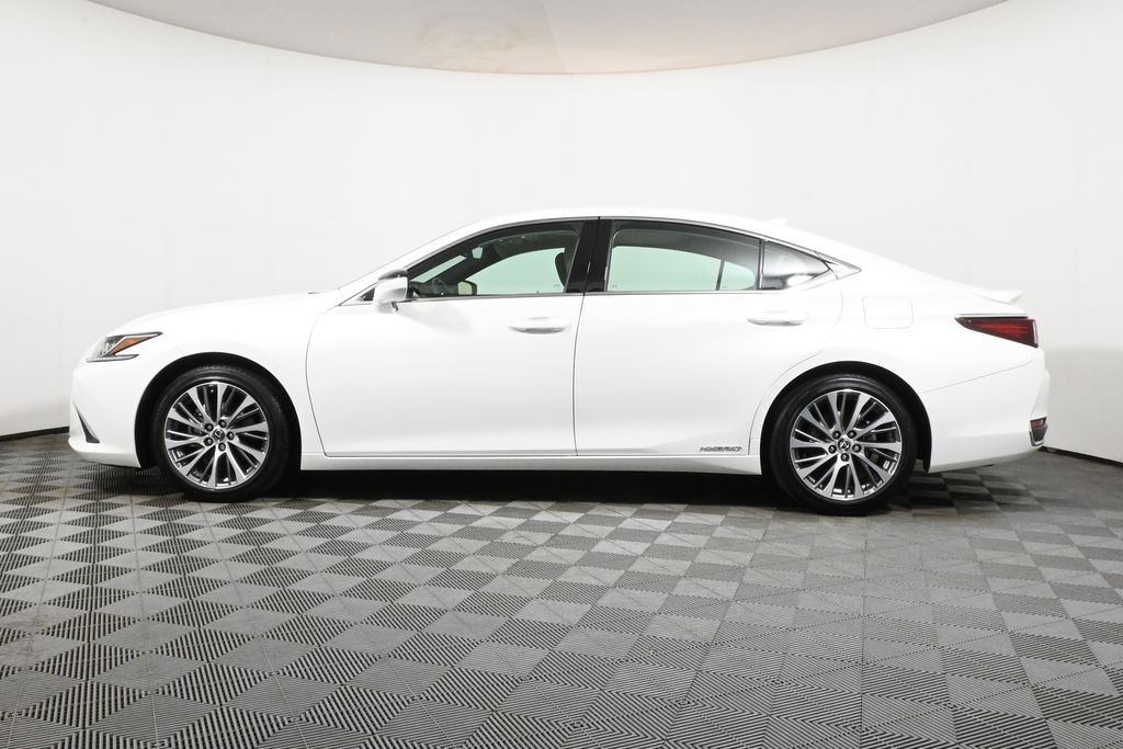 2020 Lexus ES Hybrid 300h 2