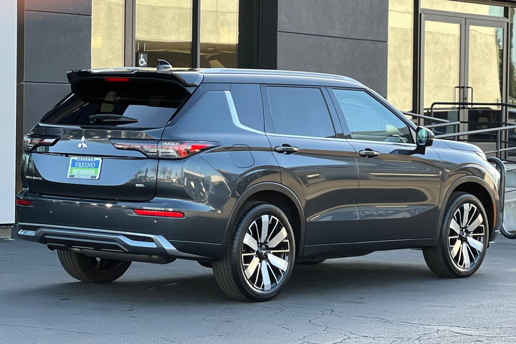 2026 Mitsubishi Outlander SEL - Photo 5