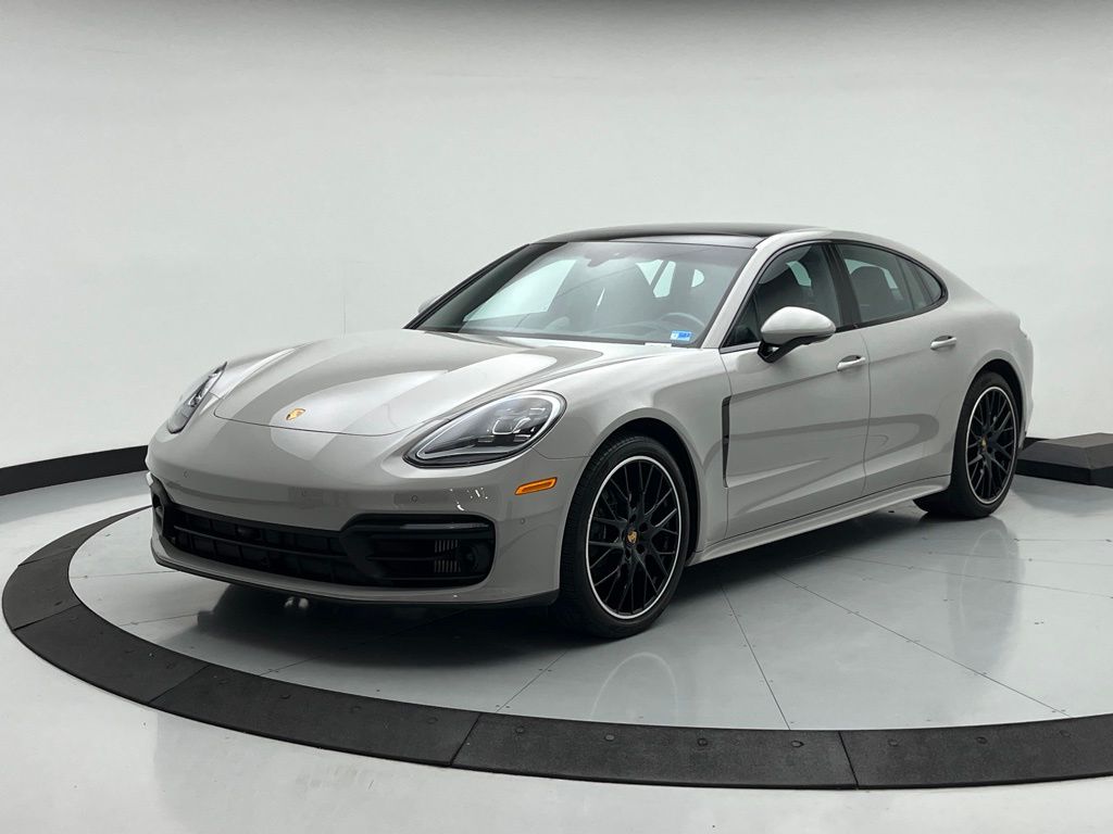 Thumbnail: 2023 Porsche Panamera - 1