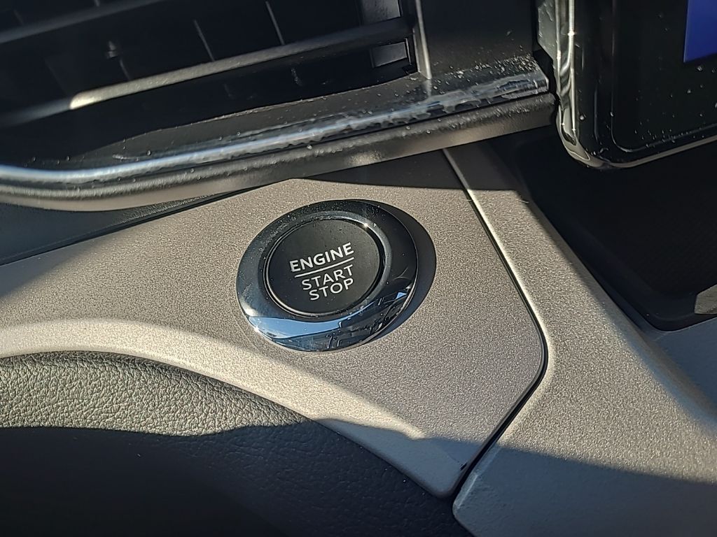 used 2023 Ford Explorer car, priced at $33,324