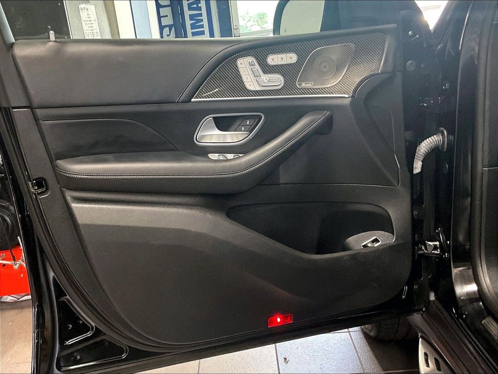 2022 Mercedes-Benz GLE — photo 9