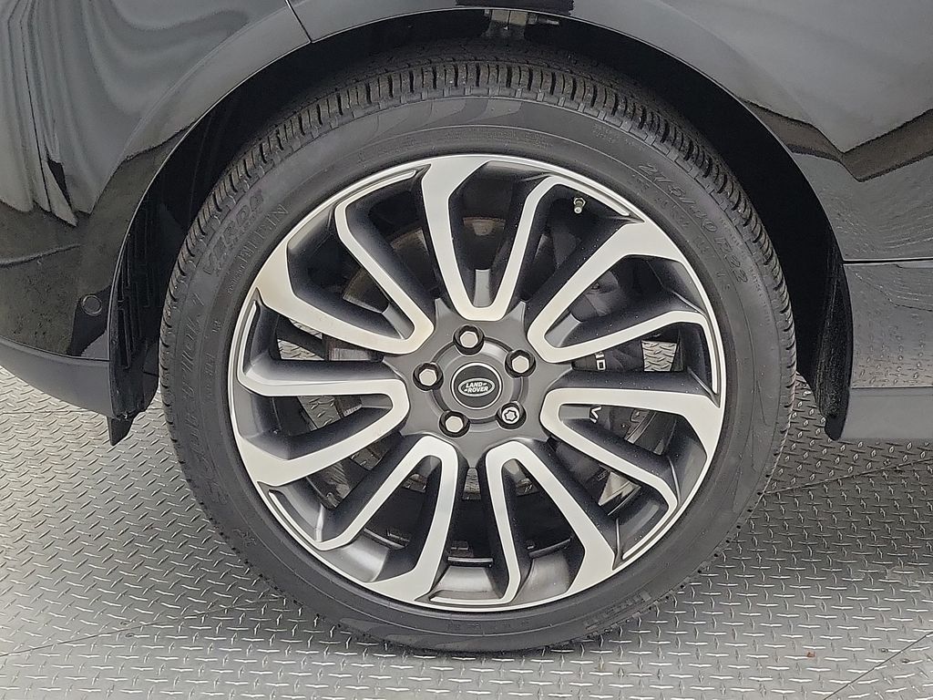 Thumbnail: 2019 Land Rover Range Rover - 7