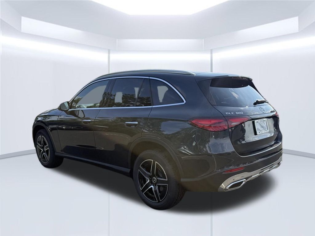 Thumbnail: 2027 Mercedes-Benz GLC - 5