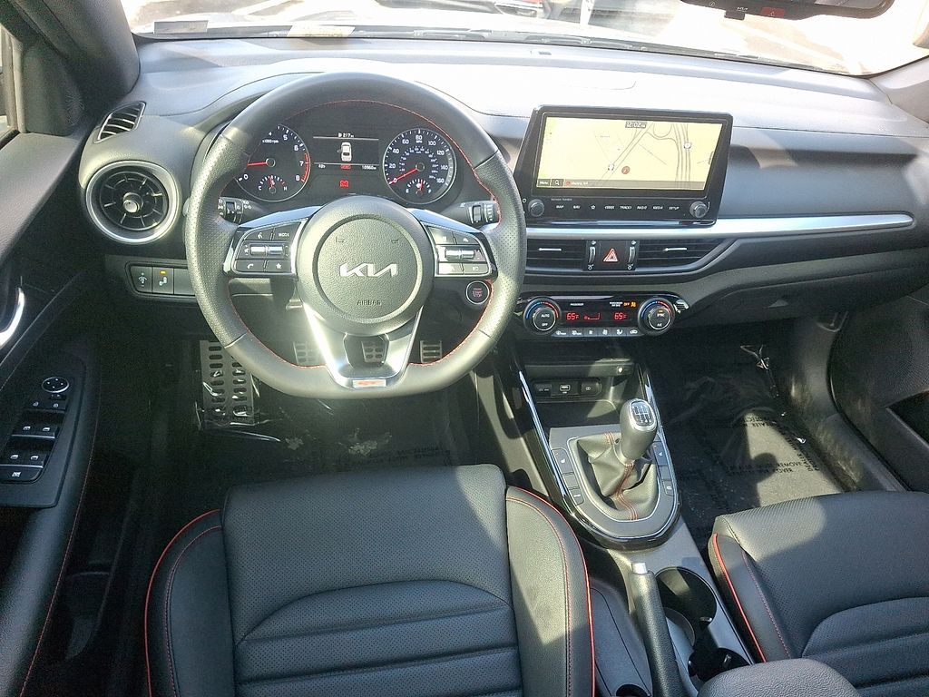 Thumbnail: 2024 Kia Forte - 11