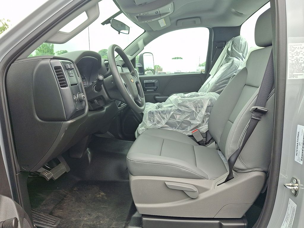 2024 Chevrolet Silverado 4500HD Work Truck - 7