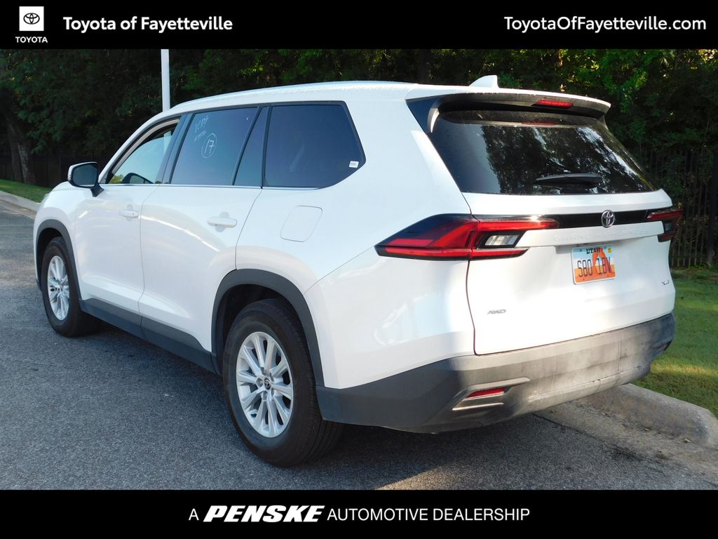 Thumbnail: 2025 Toyota Grand Highlander - 9