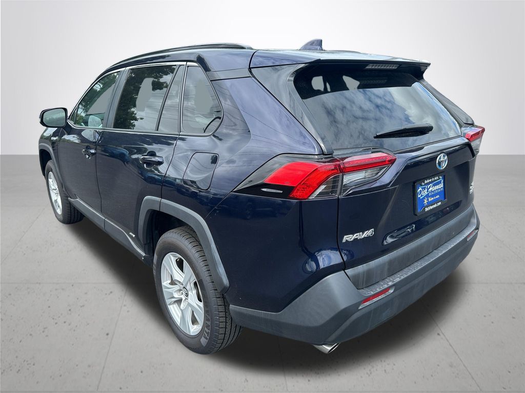 2020 Toyota RAV4 Hybrid XLE