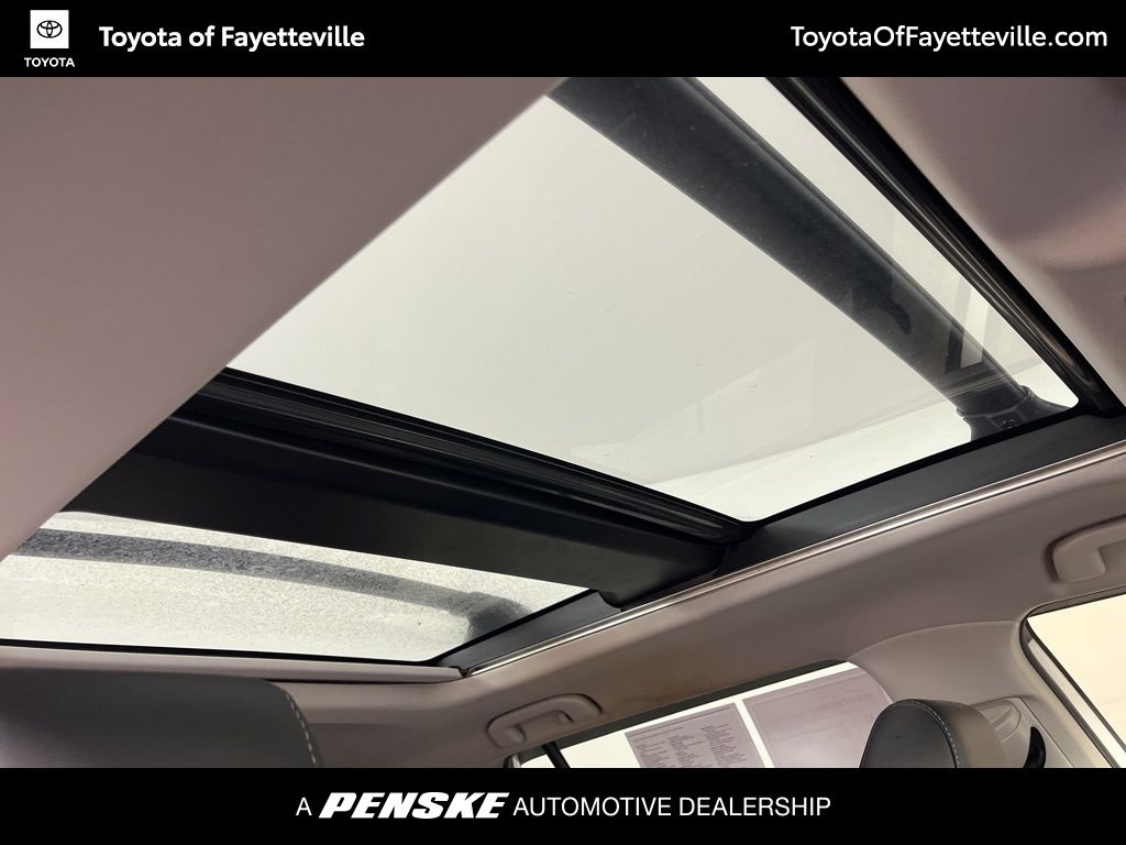 Thumbnail: 2024 Toyota RAV4 - 6