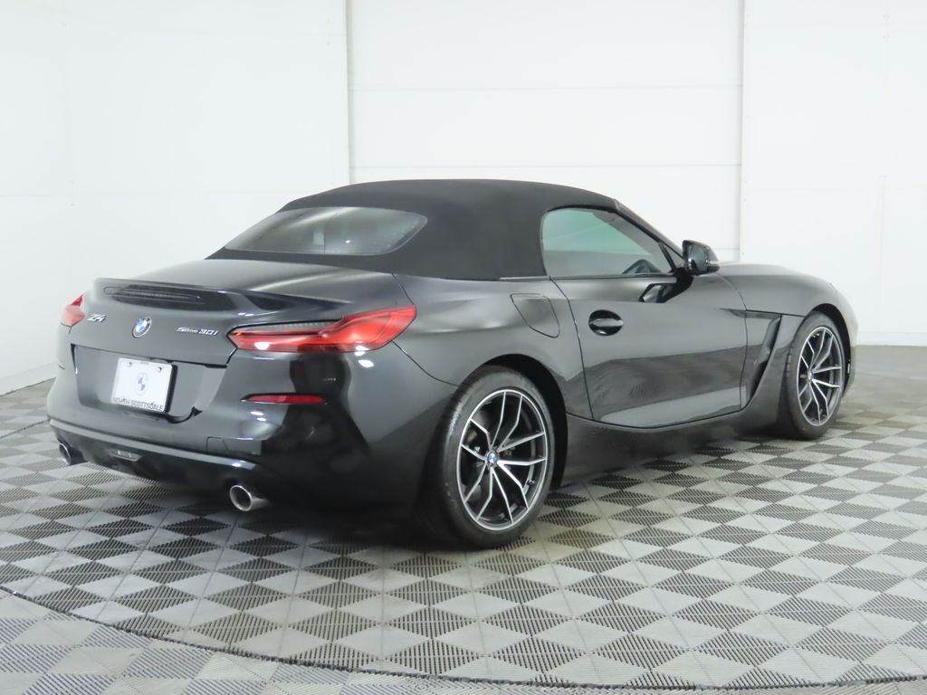 Thumbnail: 2022 BMW Z4 - 13