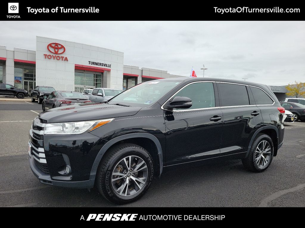 2017 Toyota Highlander Plus -
                Turnersville, NJ