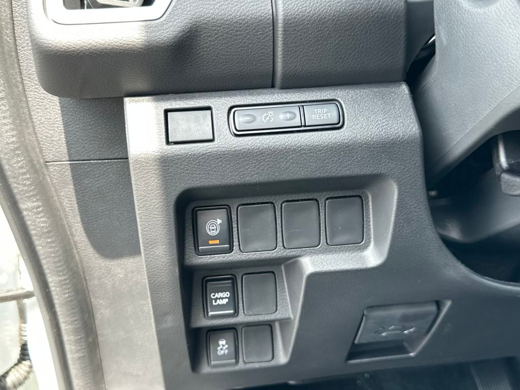2025 Nissan Frontier SV photo