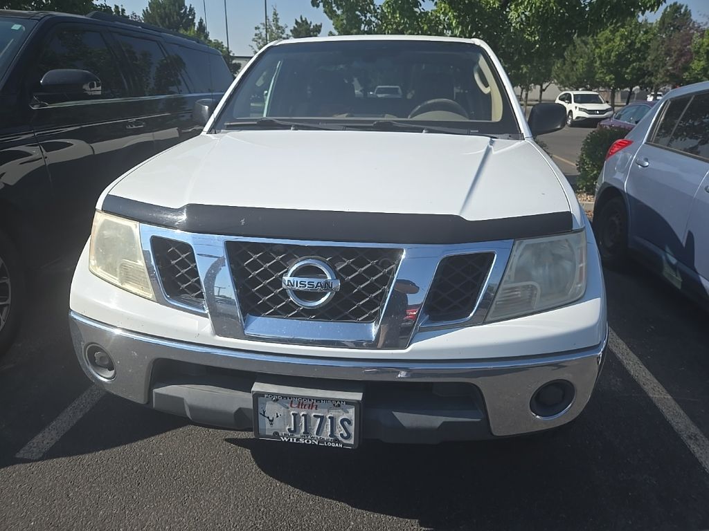White (Fresh Powder) 2009 Nissan Frontier Pickup Truck Four-Wheel Drive 5-Speed Automatic Overdrive
