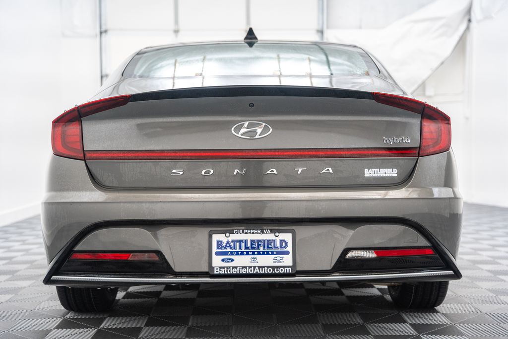 HyundaiSonata Hybrid5