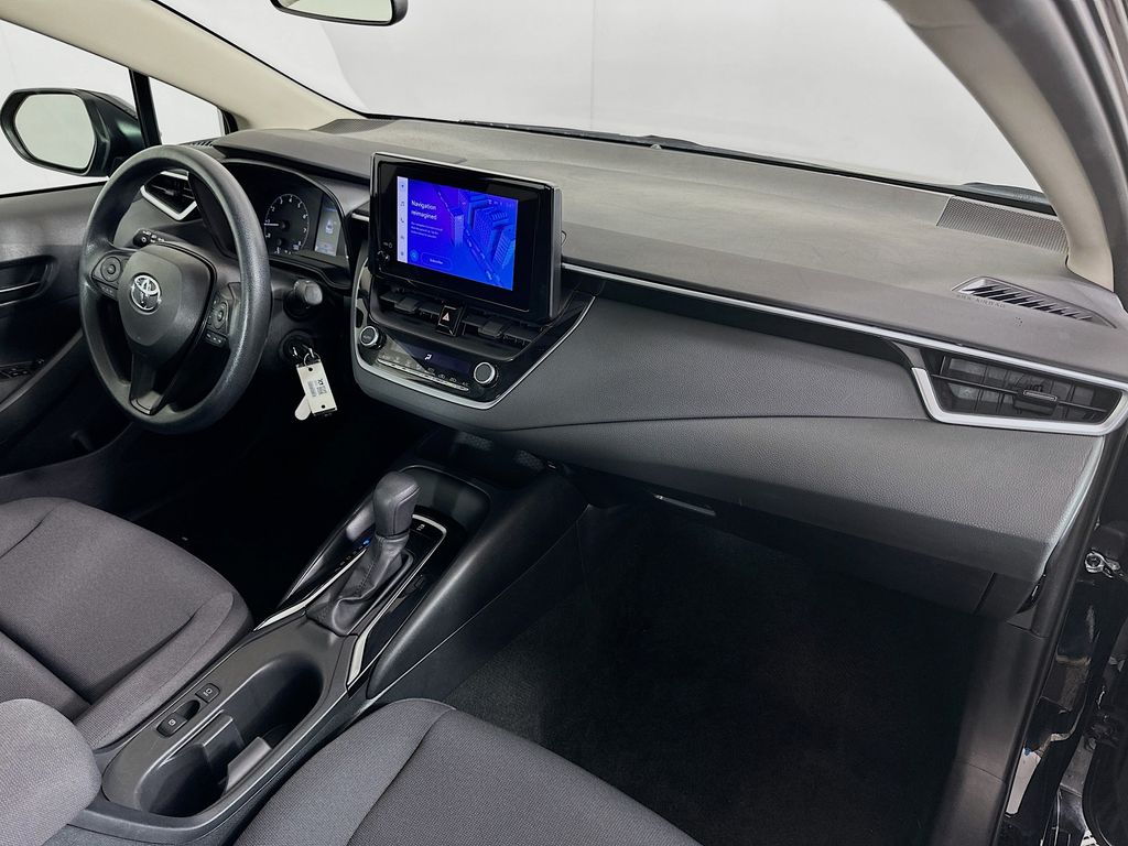 2024 Toyota Corolla LE 27