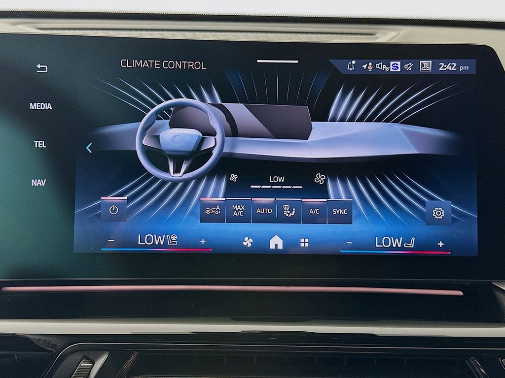 Thumbnail: 2026 BMW X1 - 14