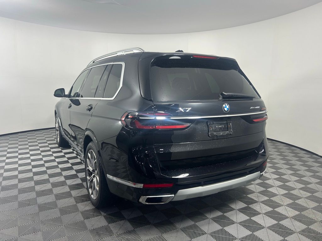 Thumbnail: 2024 BMW X7 - 7
