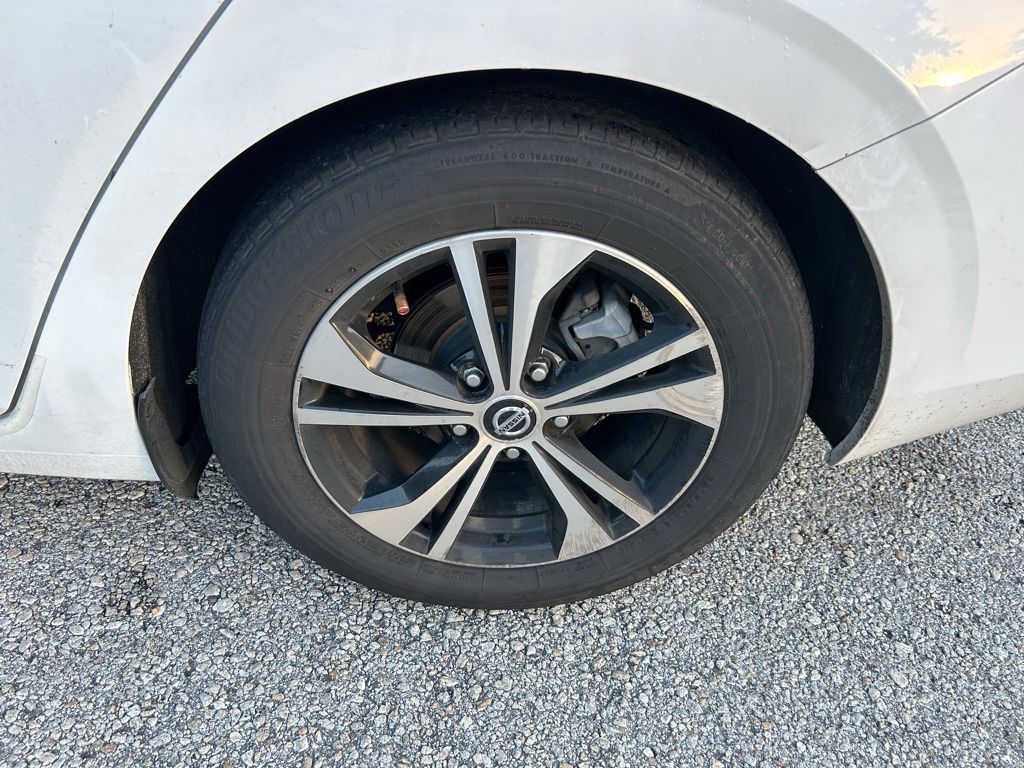 Thumbnail: 2021 Nissan Sentra - 9